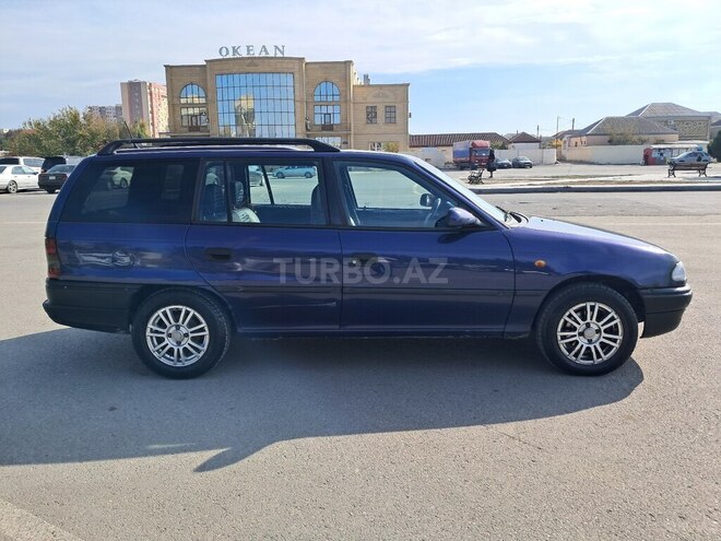 Opel Astra 1997, 300,000 km - 1.8 л - Sumqayıt