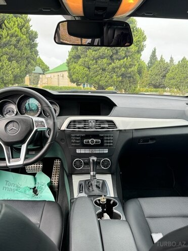 Mercedes C 180 2011, 177,000 km - 1.8 л - Bakı