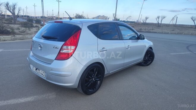 Hyundai i30 2010, 285,000 km - 1.6 l - Bakı