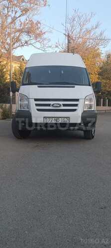 Ford Transit-3