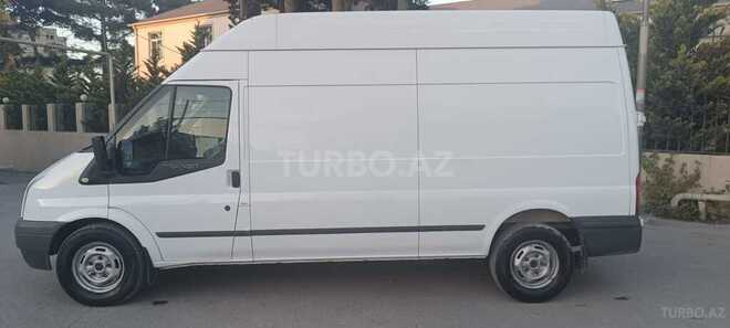 Ford Transit-7