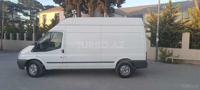 Ford Transit-8
