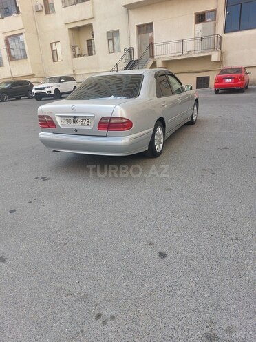 Mercedes E 240 2001, 375,000 km - 2.4 l - Bakı