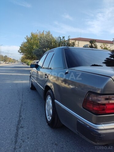 Mercedes E 200 1992, 413,094 km - 2.0 l - Sumqayıt