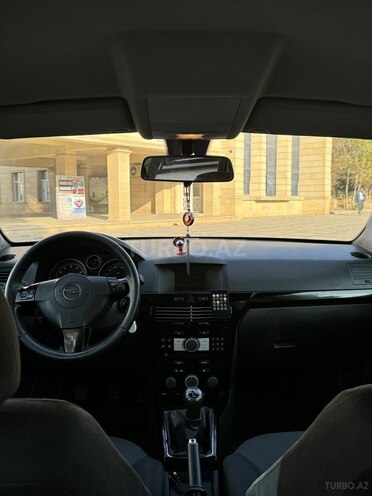 Opel Astra 2006, 180,000 km - 1.4 l - Bakı