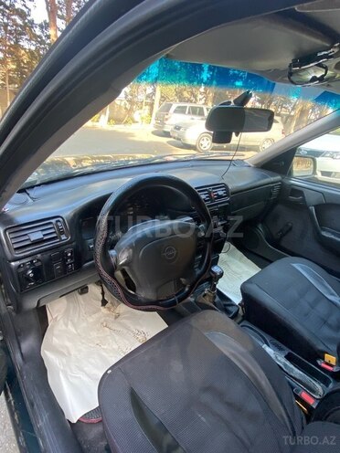 Opel Vectra 1995, 395,165 km - 2.0 л - Sumqayıt