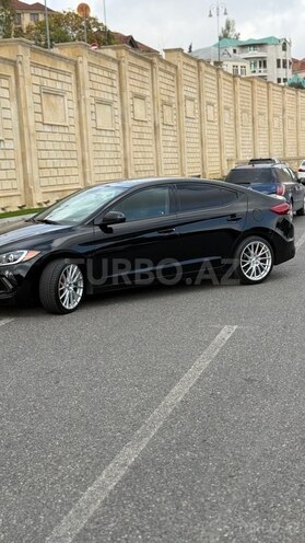 Hyundai Elantra 2018, 74,000 km - 2.0 л - Bakı