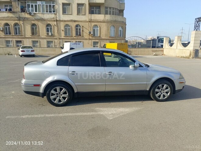 Volkswagen Passat 2004, 300,079 km - 1.8 l - Bakı