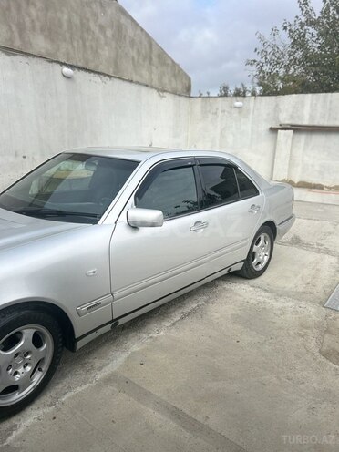 Mercedes E 240 1998, 390,000 km - 2.4 l - Bakı