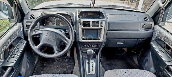 Mitsubishi Pajero io 1999, 450,000 km - 1.8 l - Bakı