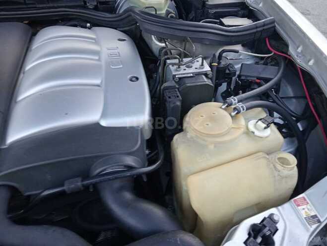 Mercedes E 220 d 2001, 480,000 km - 2.2 l - Bakı