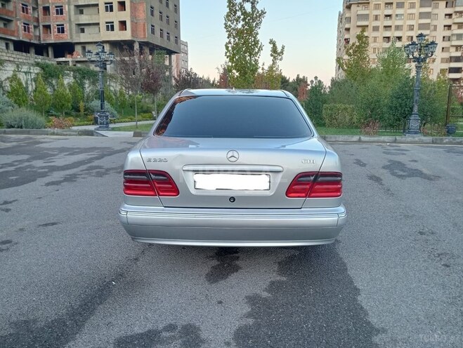 Mercedes E 220 d 2001, 480,000 km - 2.2 l - Bakı