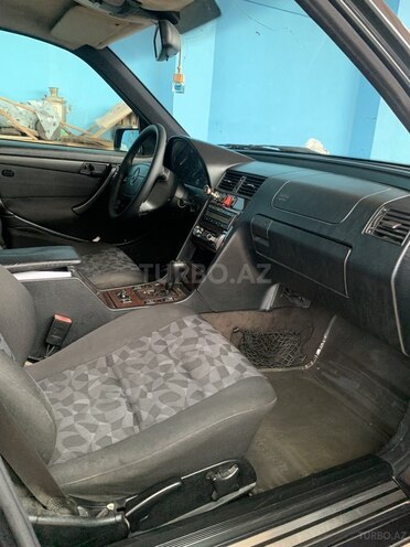 Mercedes C 200 2000, 500,000 km - 2.0 l - Bakı
