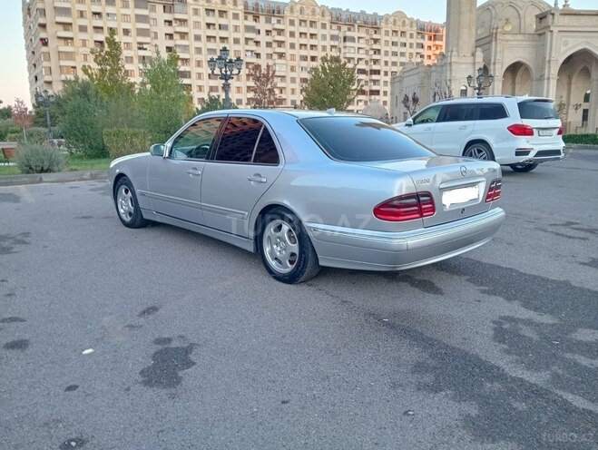 Mercedes E 220 d 2001, 480,000 km - 2.2 l - Bakı