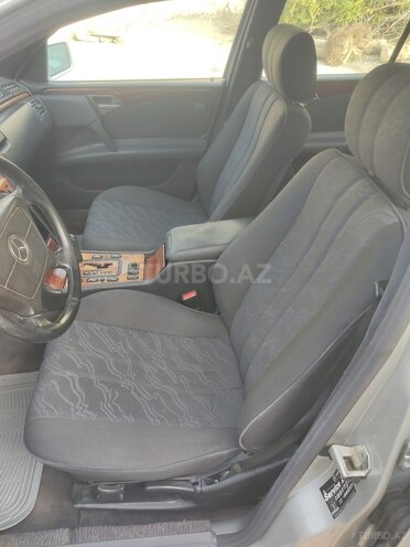 Mercedes E 240 1999, 391,000 km - 2.4 l - Sumqayıt