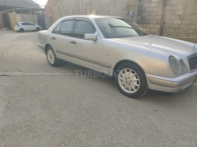 Mercedes E 240 1999, 391,000 km - 2.4 l - Sumqayıt