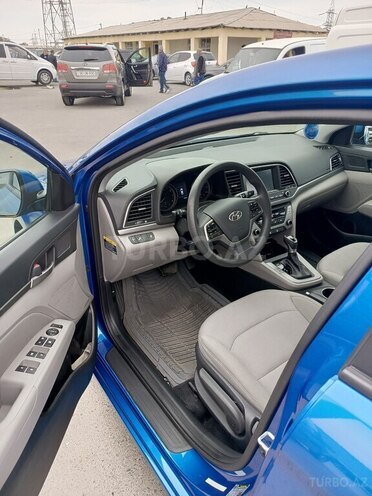 Hyundai Elantra 2018, 79,900 km - 2.0 л - Bakı