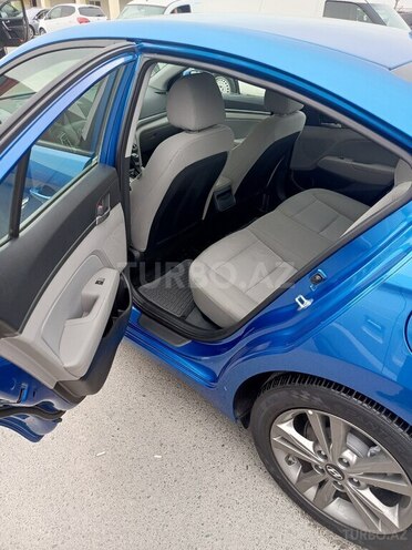 Hyundai Elantra 2018, 79,900 km - 2.0 л - Bakı