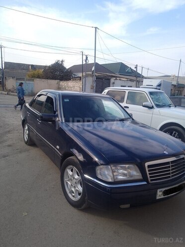 Mercedes C 200 1995, 260,000 km - 2.0 л - Gəncə