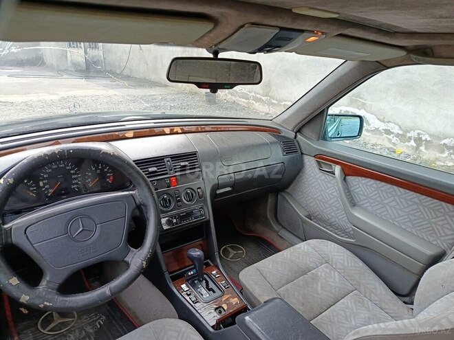 Mercedes C 180 1996, 123,456 km - 1.8 л - Zaqatala