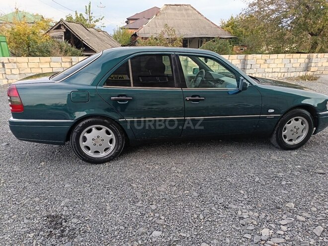 Mercedes C 180 1996, 123,456 km - 1.8 л - Zaqatala