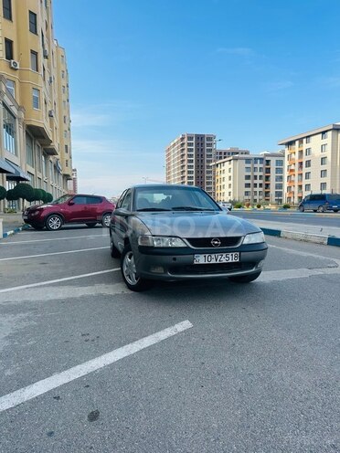 Opel Vectra 1996, 245,000 km - 1.8 l - Bakı