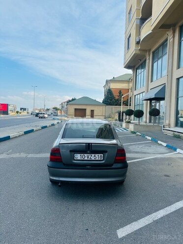 Opel Vectra 1996, 245,000 km - 1.8 l - Bakı