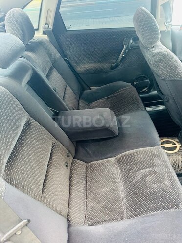 Opel Vectra 1996, 245,000 km - 1.8 l - Bakı