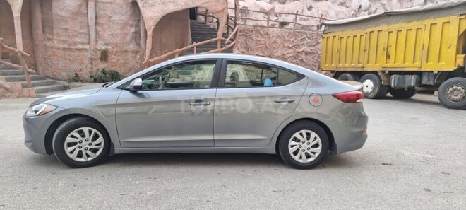 Hyundai Elantra 2017, 98,000 km - 2.0 l - Bakı