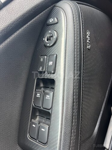 Kia Optima-17