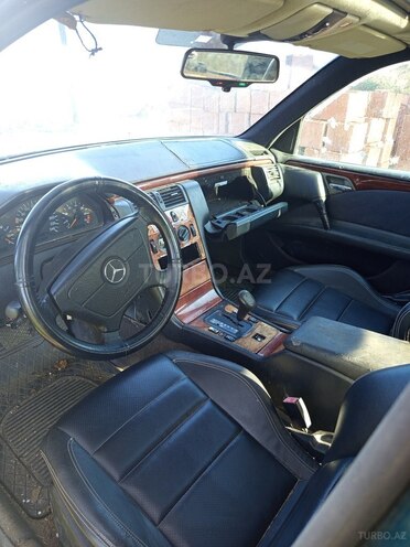 Mercedes E 200 1996, 999,774 km - 2.0 l - Bakı