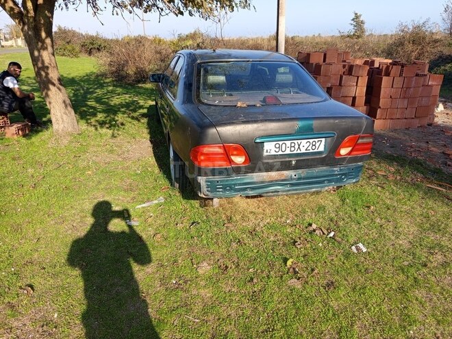 Mercedes E 200 1996, 999,774 km - 2.0 l - Bakı