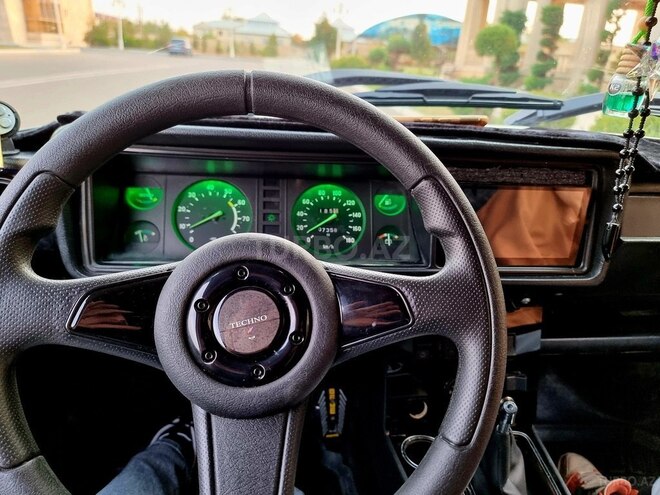 LADA (VAZ) 2107 2006, 160,000 km - 1.6 l - Ucar
