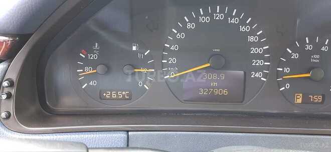Mercedes E 240 1999, 327,900 km - 2.4 l - Xırdalan