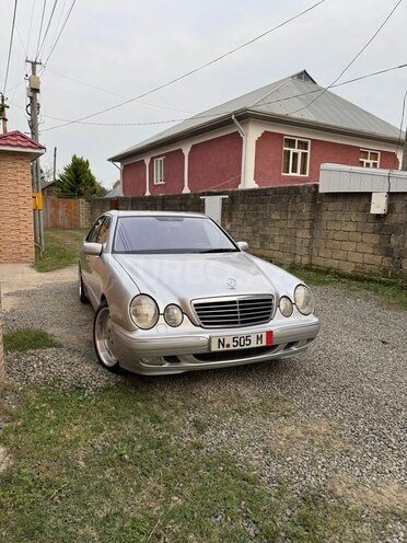 Mercedes E 320 2000, 342,000 km - 3.2 л - Lənkəran