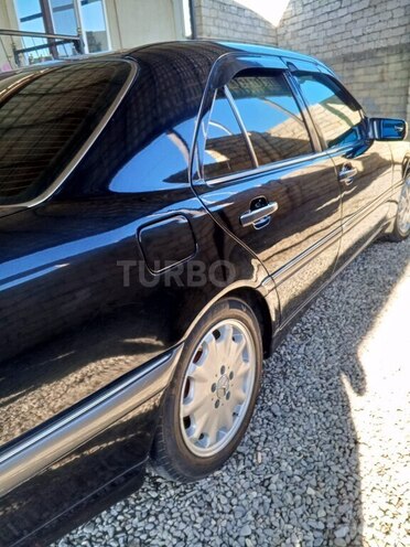 Mercedes C 230 1997, 310,000 km - 2.3 л - Xaçmaz