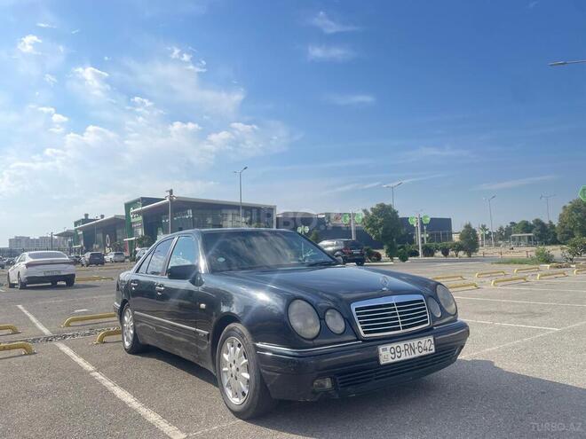 Mercedes E 220 1998, 280,000 km - 2.2 l - Bakı