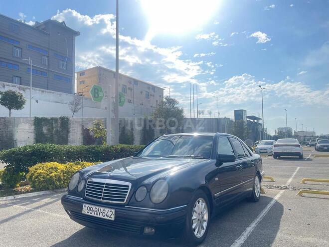 Mercedes E 220 1998, 280,000 km - 2.2 l - Bakı