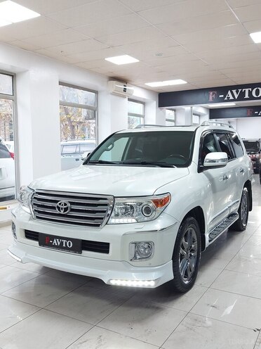 Toyota Land Cruiser-2