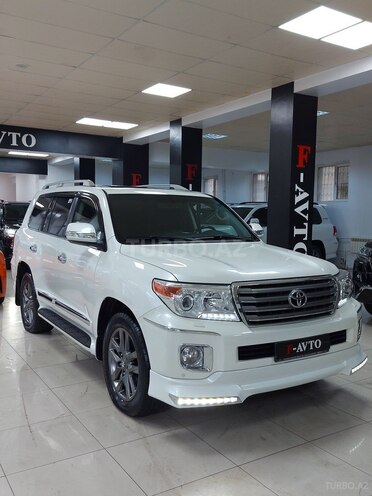 Toyota Land Cruiser-1