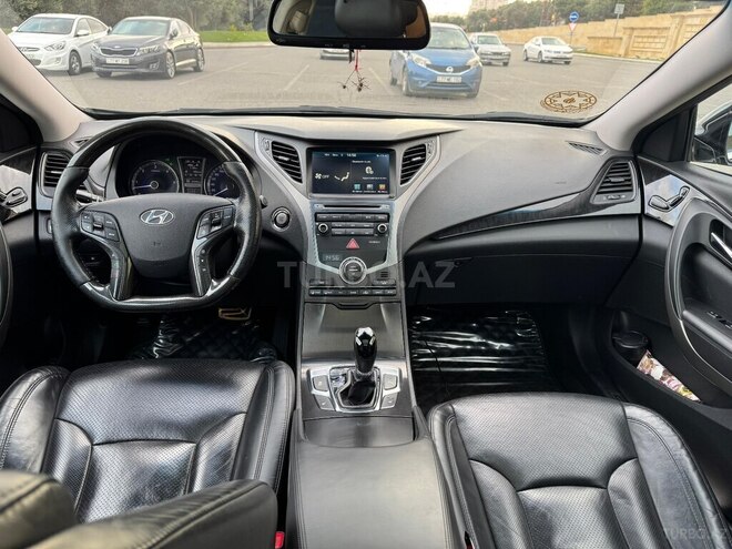 Hyundai Grandeur 2015, 211,001 km - 2.2 l - Bakı
