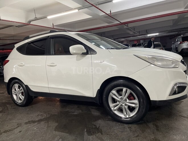 Hyundai ix35 2013, 240,000 km - 2.4 l - Bakı