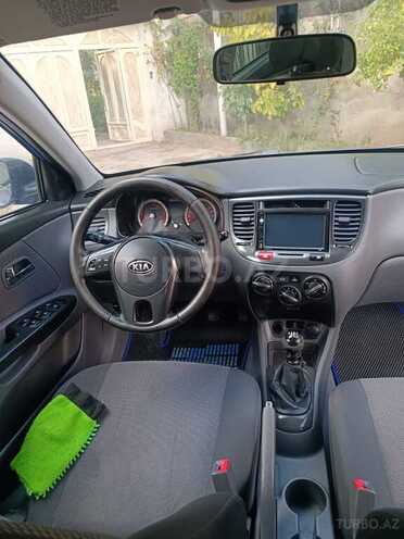 Kia Rio 2009, 400,000 km - 1.5 л - Bakı