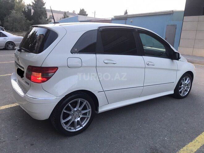 Mercedes B 180 2010, 86,000 km - 1.7 l - Sumqayıt