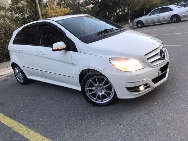 Mercedes B 180 2010, 86,000 km - 1.7 l - Sumqayıt