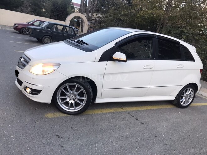 Mercedes B 180 2010, 86,000 km - 1.7 l - Sumqayıt