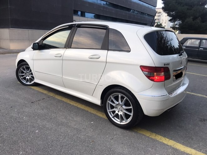 Mercedes B 180 2010, 86,000 km - 1.7 l - Sumqayıt