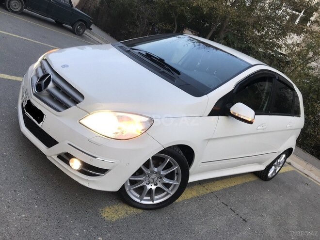 Mercedes B 180 2010, 86,000 km - 1.7 l - Sumqayıt