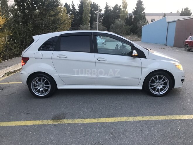 Mercedes B 180 2010, 86,000 km - 1.7 l - Sumqayıt