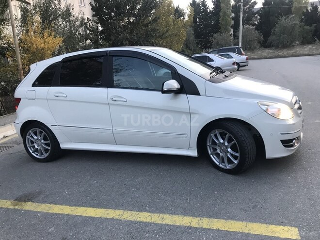 Mercedes B 180 2010, 86,000 km - 1.7 l - Sumqayıt